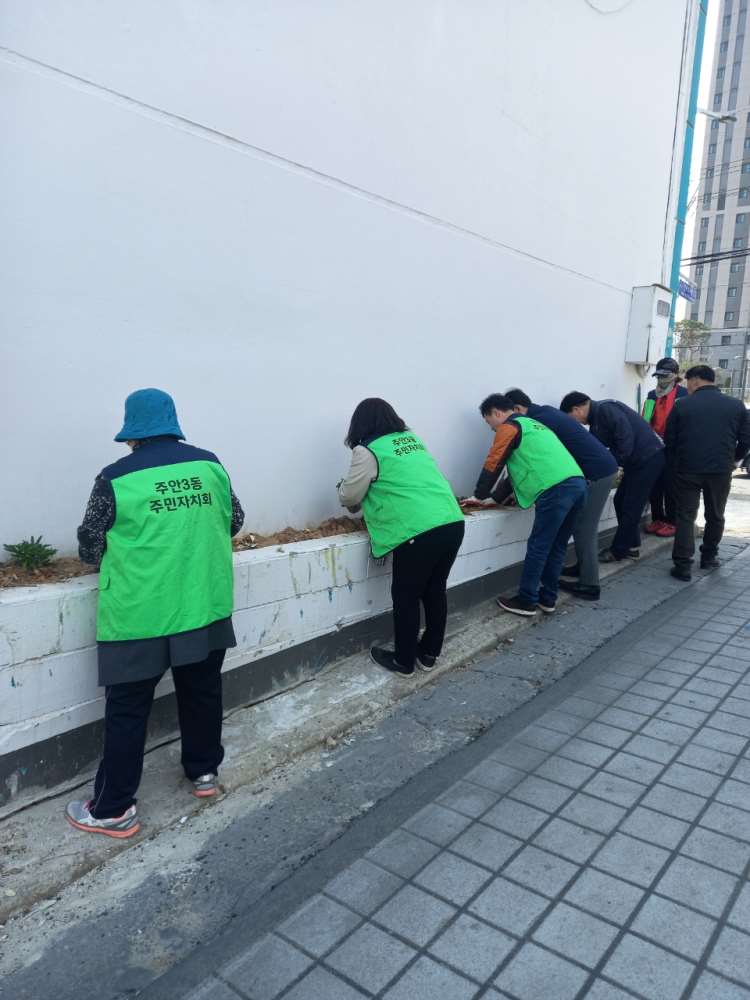 그림입니다.

원본 그림의 이름: Resized_20230403_101045.jpg

원본 그림의 크기: 가로 960pixel, 세로 1280pixel