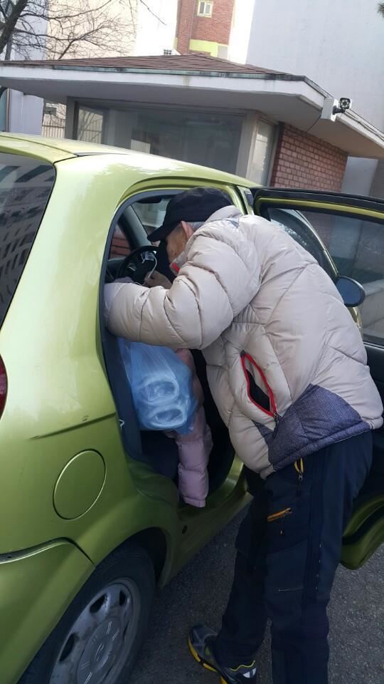 external_image 그림입니다.
원본 그림의 이름: 수거.jpg
원본 그림의 크기: 가로 540pixel, 세로 960pixel