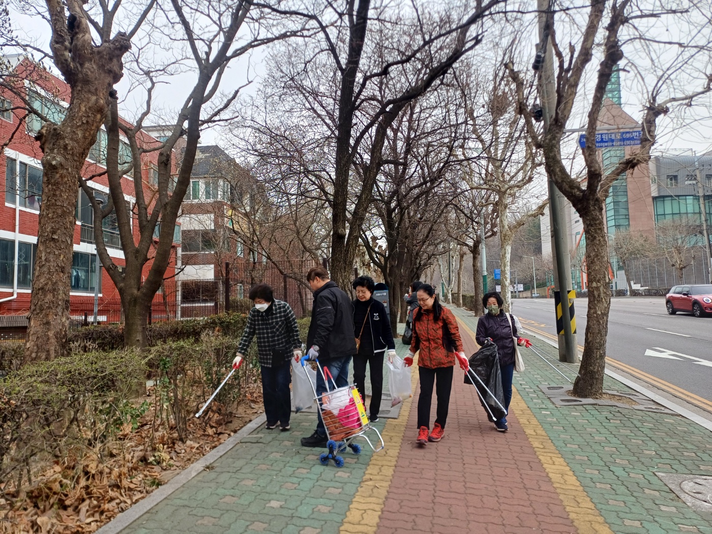 봄맞이 대청소(도로).jpeg