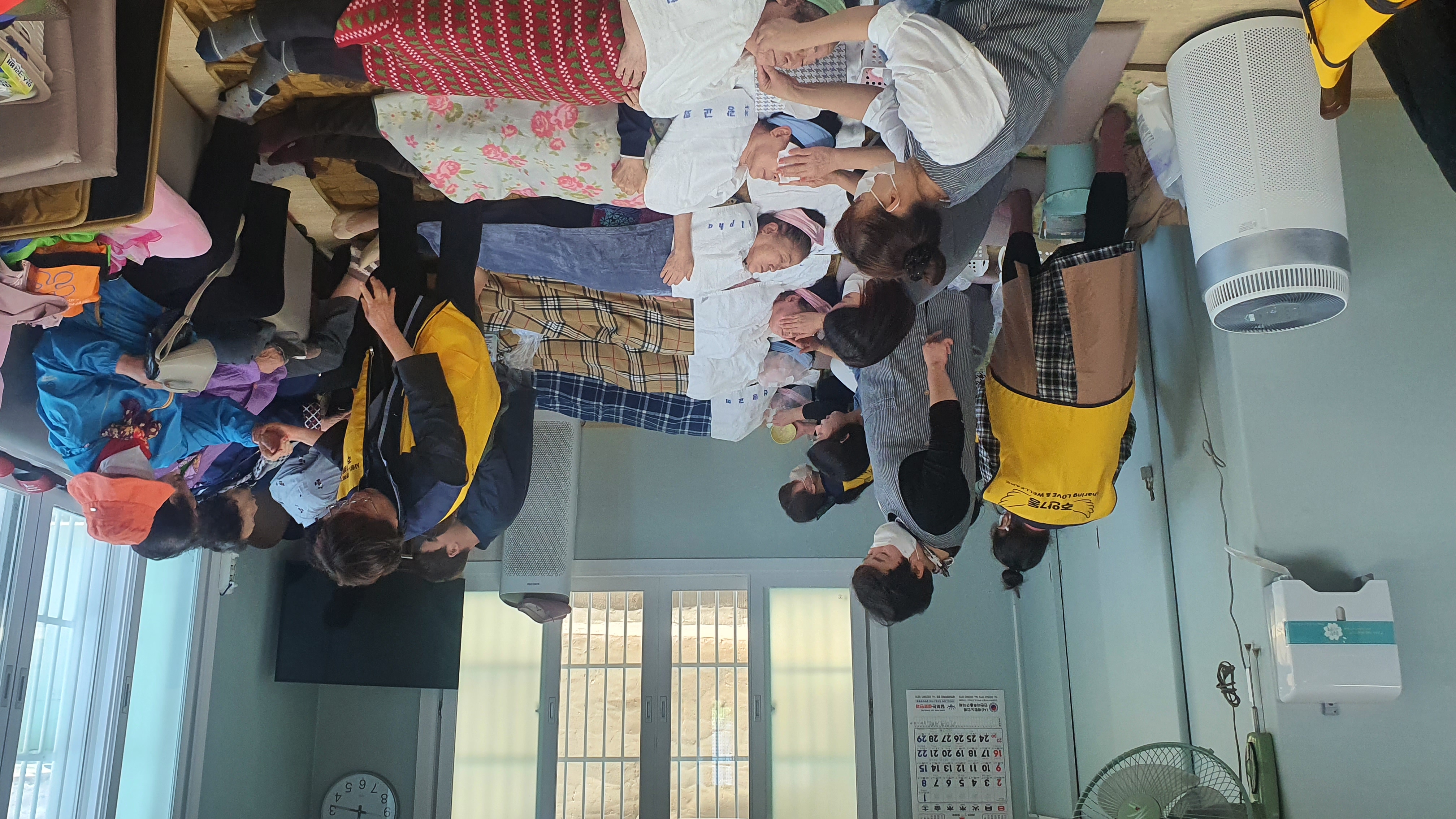 이미용무료봉사-신기에스테틱 2.jpg